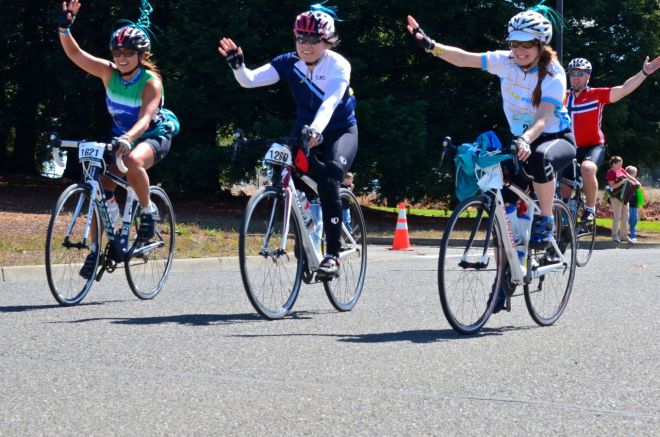 Four posers Waves to Wine